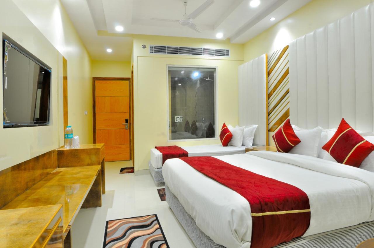 Hotel Worth Newly Bulit - New Delhi Eksteriør billede