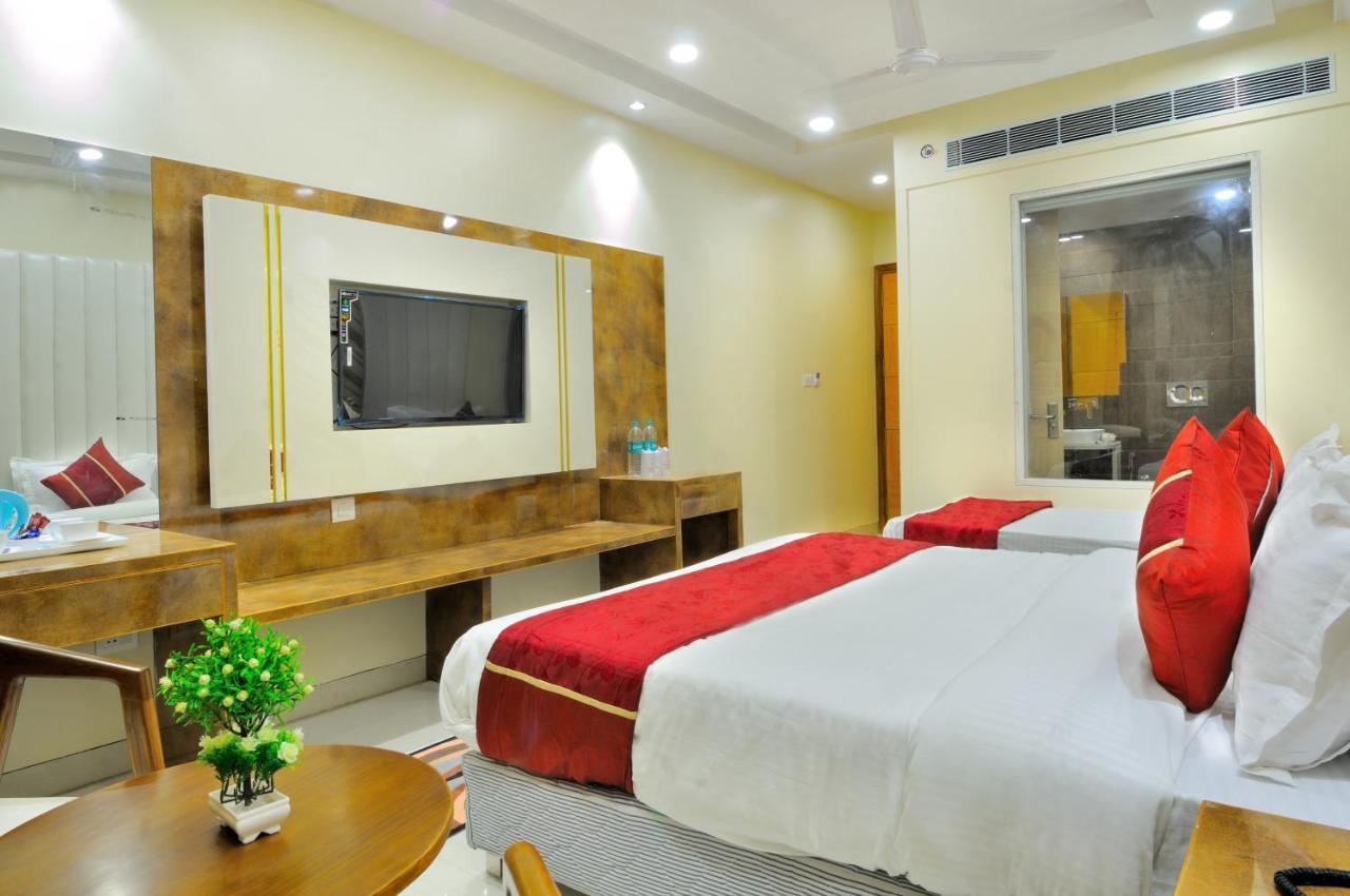 Hotel Worth Newly Bulit - New Delhi Eksteriør billede