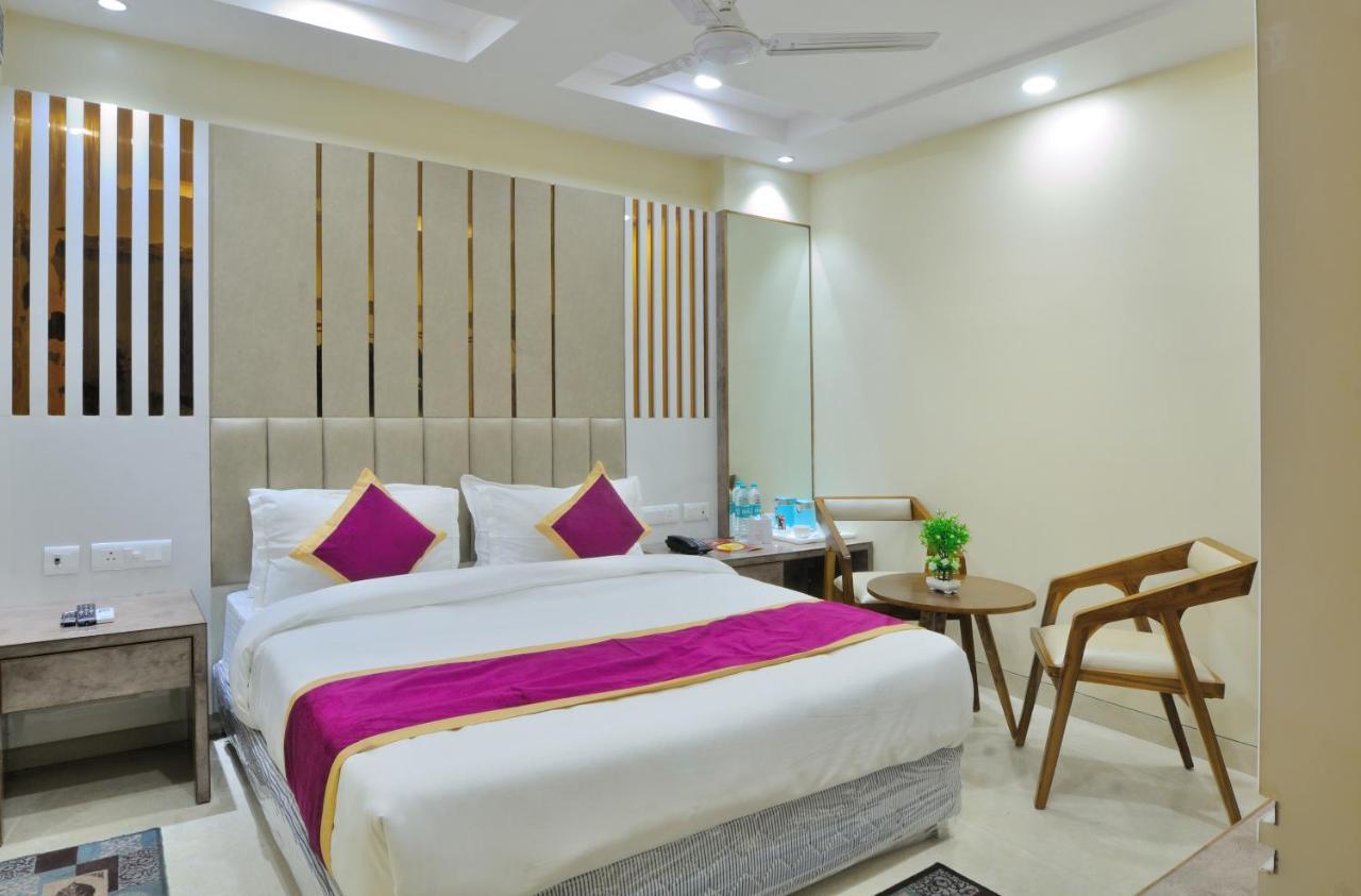 Hotel Worth Newly Bulit - New Delhi Eksteriør billede