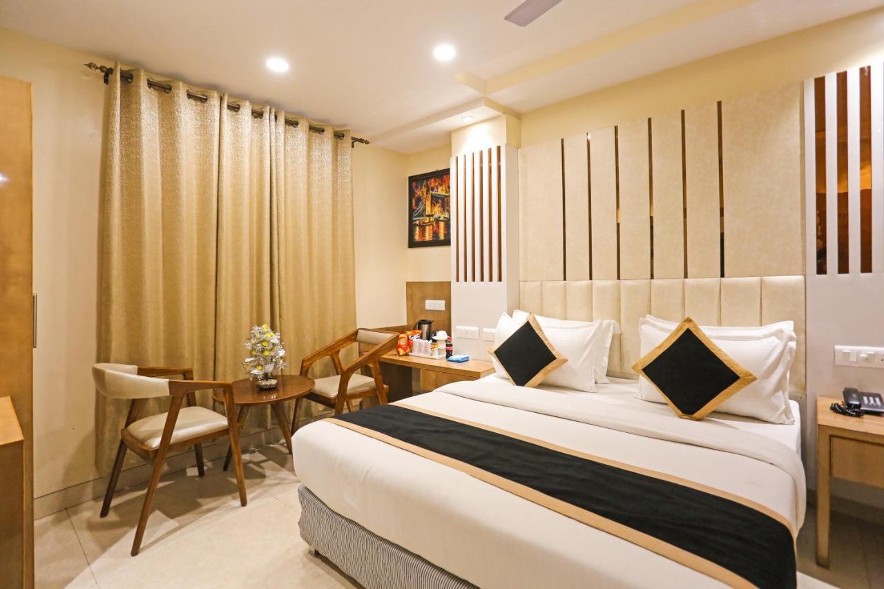 Hotel Worth Newly Bulit - New Delhi Eksteriør billede
