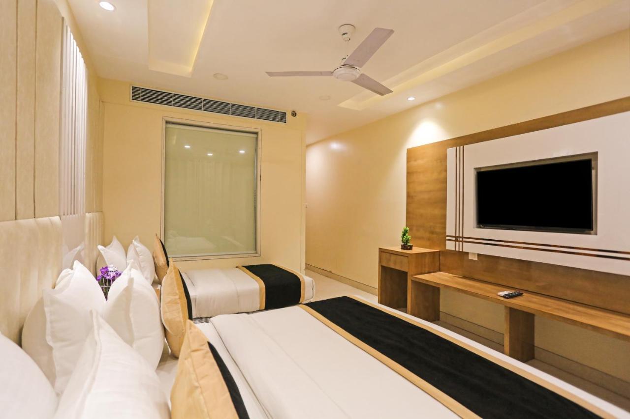 Hotel Worth Newly Bulit - New Delhi Eksteriør billede