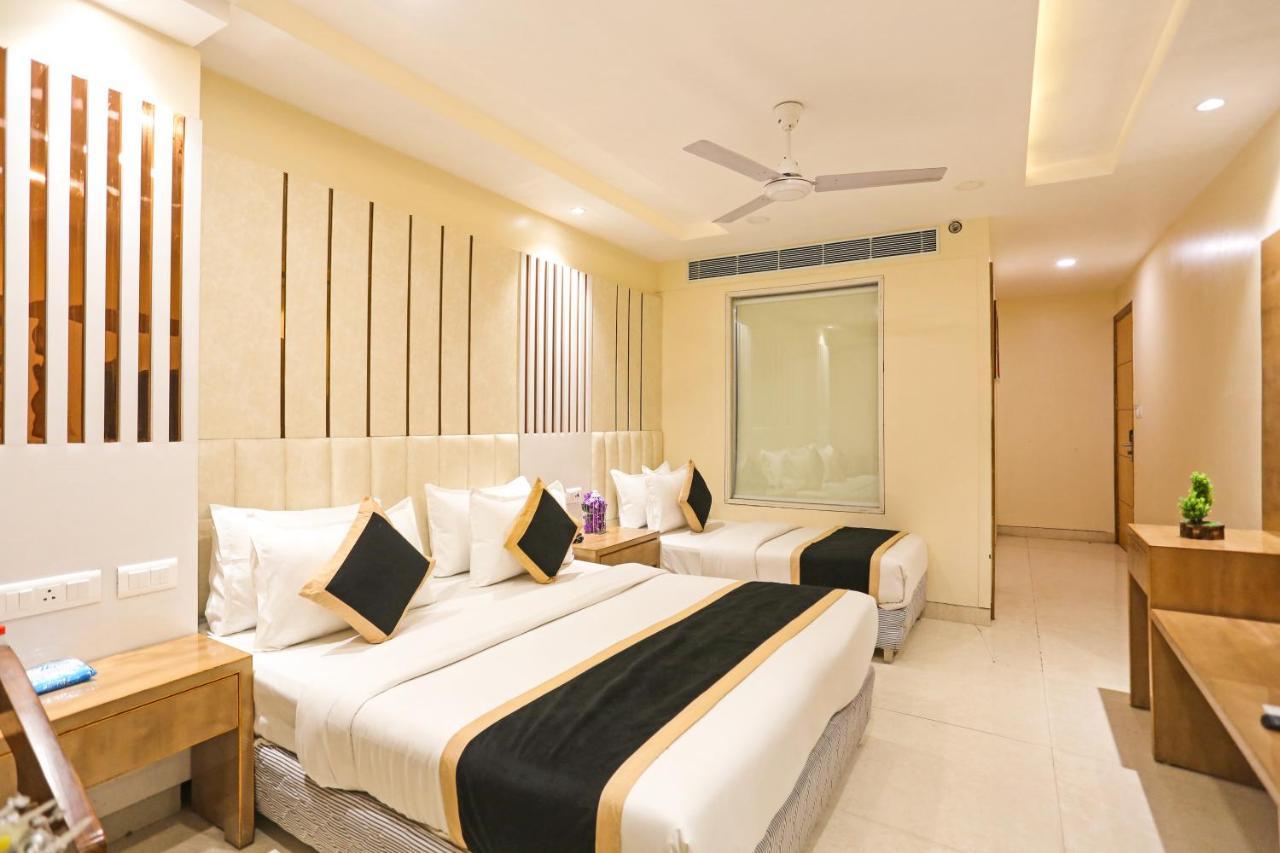 Hotel Worth Newly Bulit - New Delhi Eksteriør billede