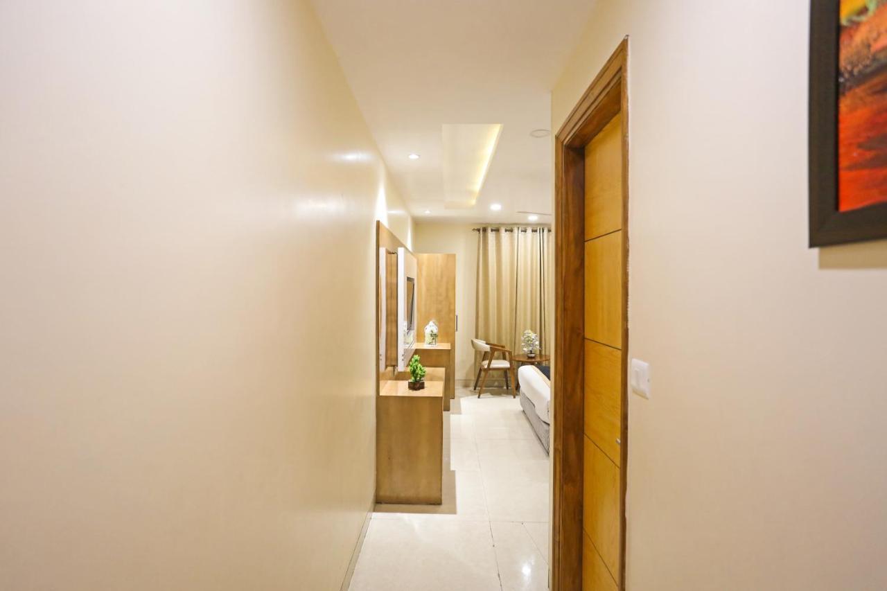 Hotel Worth Newly Bulit - New Delhi Eksteriør billede
