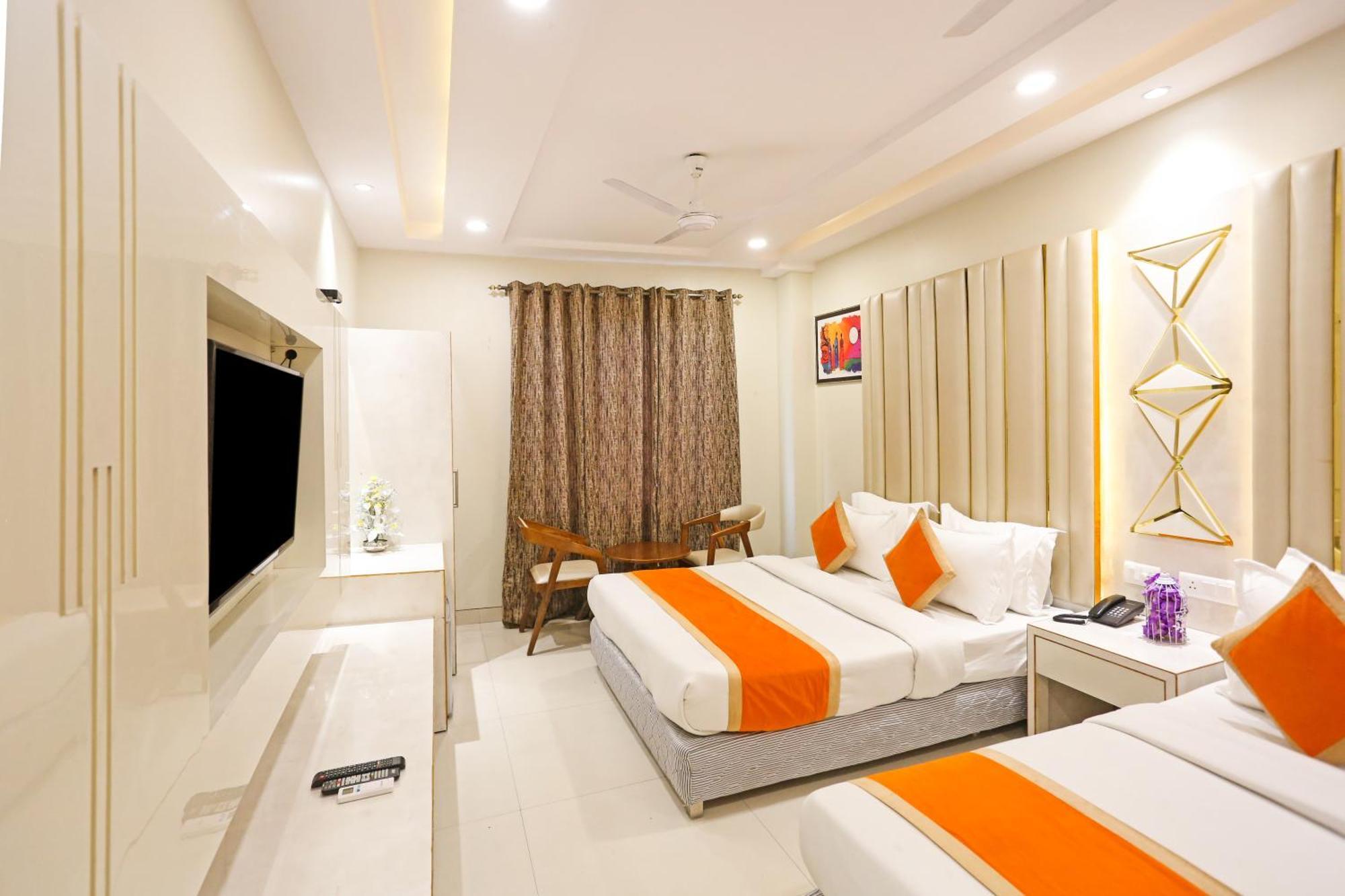 Hotel Worth Newly Bulit - New Delhi Eksteriør billede